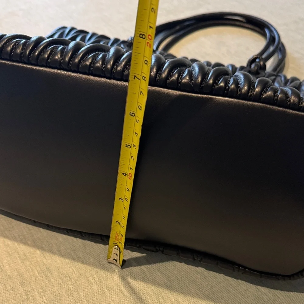 Urban Expressions Black Textured Tote
